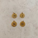 שרשרת אותיות עגולה זהב