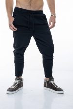 ⁦מכנסי כותנה 7/8 BRAND WHO | שחור⁩ – תמונה ⁦4⁩