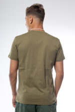 ⁦T שירט ניקי ALL SAINTS | ירוק זית⁩ – תמונה ⁦5⁩