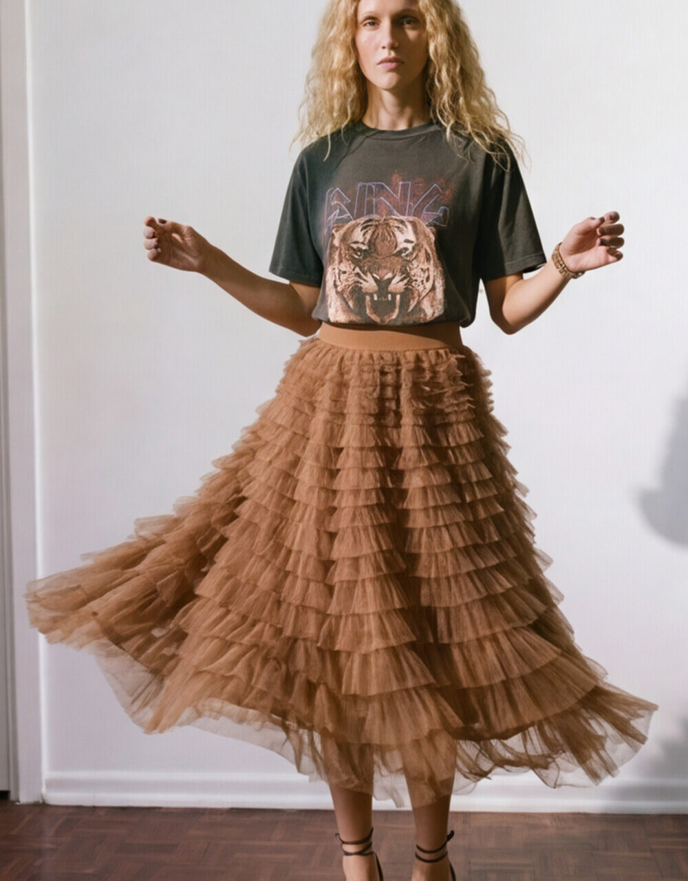 freepik__tile-4__79230