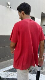 ⁦טי שירט וינטאג פשתן גזרת רגלן | אדום⁩ – תמונה ⁦4⁩