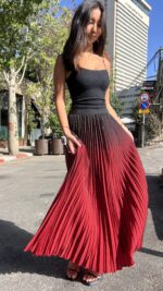 ⁦חצאית פליסה נצנצים| שחור⁩ – תמונה ⁦6⁩