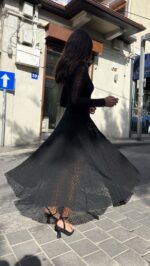 ⁦שמלת תחרה שרוול ארוך /שחור⁩ – תמונה ⁦2⁩