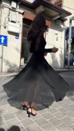 ⁦שמלת תחרה שרוול ארוך /שחור⁩ – תמונה ⁦2⁩
