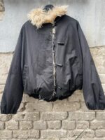 מעיל עם פרווה /שחור