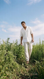 ⁦חולצה כותנה חצי שרוול מעויינים | לבן⁩ – תמונה ⁦2⁩