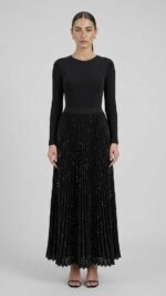 ⁦חצאית פליסה נצנצים| שחור⁩ – תמונה ⁦2⁩