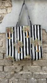 ⁦tote bag /  פסים שחור⁩ – תמונה ⁦2⁩