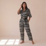 ⁦אוברול צווארון / חניתות שחורלבן⁩ – תמונה ⁦2⁩